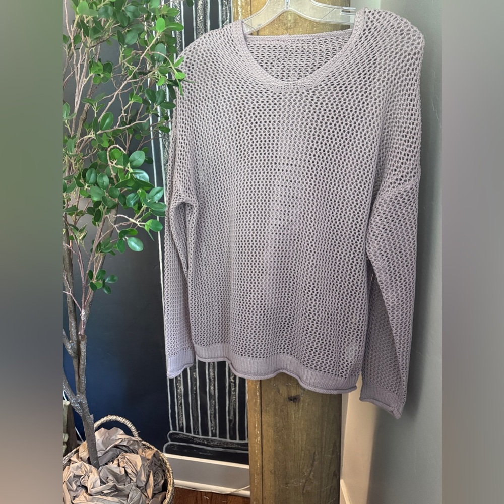 NWOT Women's pale Lavender-grey hooded, loose knit Sweater